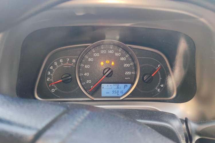 Used Toyota RAV4 2016 2.0L CVT Two-Wheel Drive Comfort Edition China V Standard Instrument Cluster