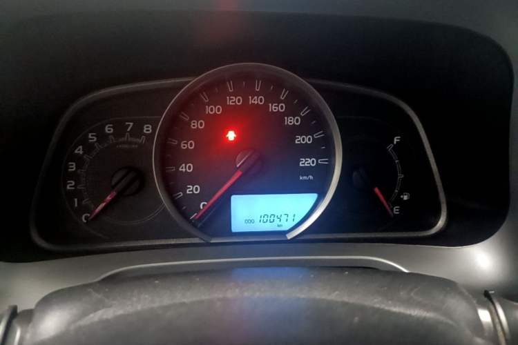 Used Toyota RAV4 2016 2.0L CVT Two-Wheel Drive Fashion Edition China V Standard Instrument Cluster
