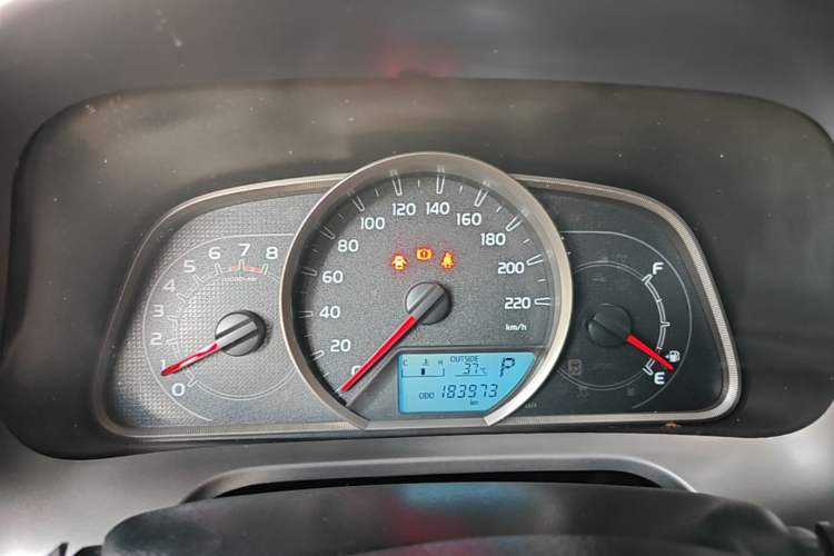 Used Toyota RAV4 2016 2.0L CVT Two-Wheel Drive Fashion Edition China V Standard Instrument Cluster