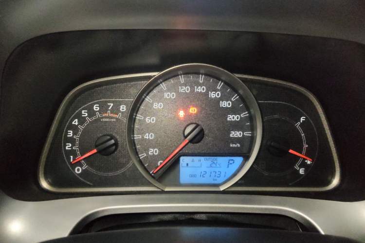Used Toyota RAV4 2016 2.0L CVT Two-Wheel Drive Fashion Edition China V Standard Instrument Cluster