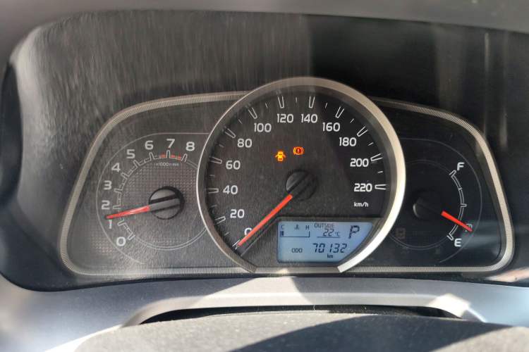 Used Toyota RAV4 2016 2.0L CVT Two-Wheel Drive Fashion Edition China V Standard Instrument Cluster