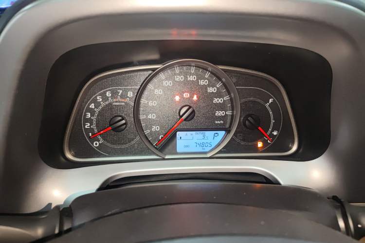 Used Toyota RAV4 2016 2.0L CVT Two-Wheel Drive Urban Edition China V Standard Instrument Cluster