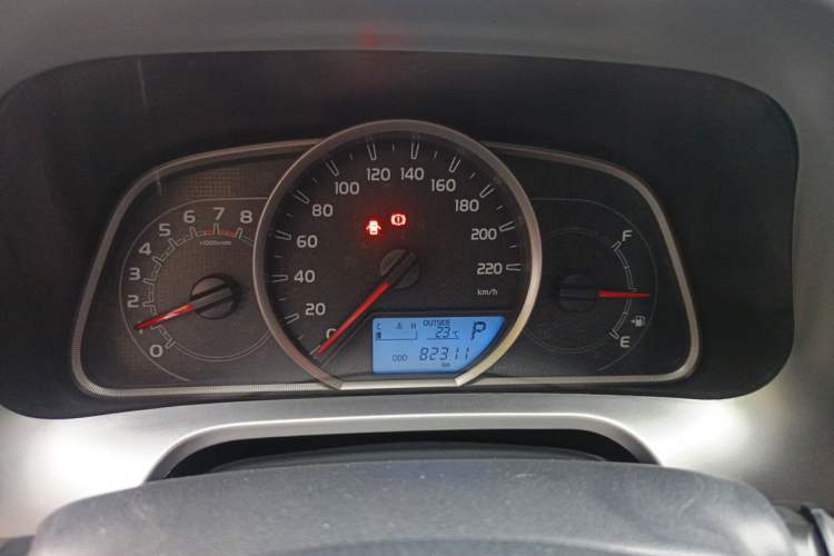 Used Toyota RAV4 2016 2.0L CVT Two-Wheel Drive Fashion Edition China V Standard Instrument Cluster