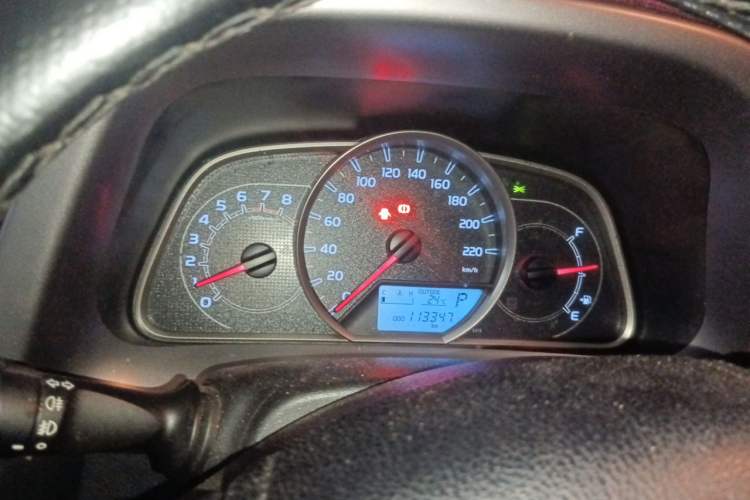 Used Toyota RAV4 2016 2.0L CVT Two-Wheel Drive Fashion Edition China V Standard Instrument Cluster