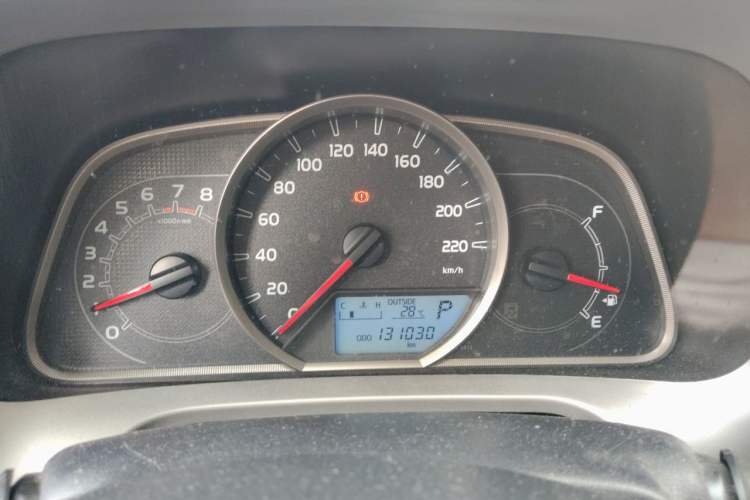 Used Toyota RAV4 2016 2.0L CVT Two-Wheel Drive Fashion Edition China V Standard Instrument Cluster