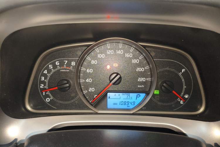 Used Toyota RAV4 2016 2.0L CVT Two-Wheel Drive Comfort Edition China V Standard Instrument Cluster