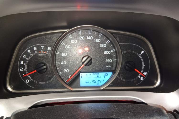Used Toyota RAV4 2016 2.0L CVT Two-Wheel Drive Fashion Edition China V Standard Instrument Cluster