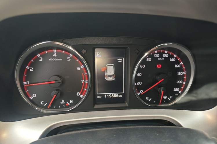 Used Toyota RAV4 2016 2.0L CVT Two-Wheel Drive Smart Edition China V Standard Instrument Cluster