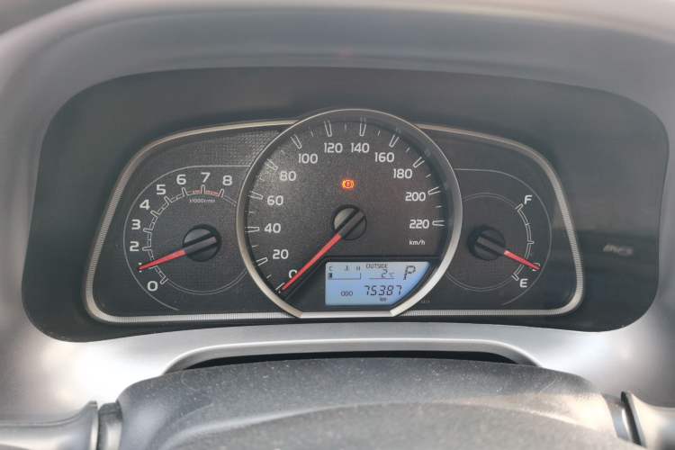 Used Toyota RAV4 2016 2.0L CVT Two-Wheel Drive Comfort Edition China V Standard Instrument Cluster
