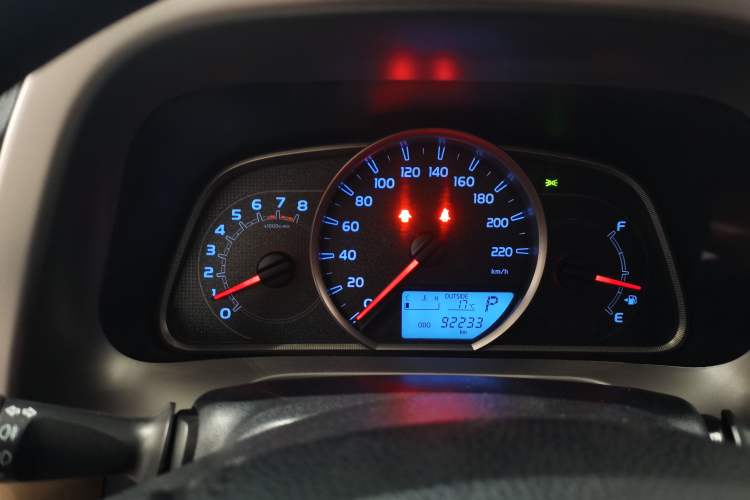 Used Toyota RAV4 2016 2.0L CVT Two-Wheel Drive Urban Edition China V Standard Instrument Cluster