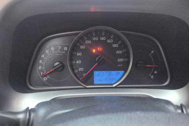 Used Toyota RAV4 2016 2.0L CVT Two-Wheel Drive Comfort Edition China V Standard Instrument Cluster