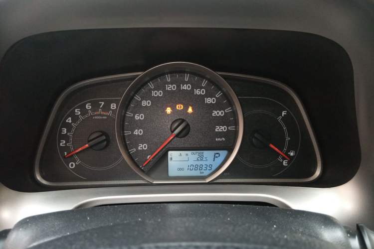 Used Toyota RAV4 2016 2.0L CVT Two-Wheel Drive Urban Edition China V Standard Instrument Cluster
