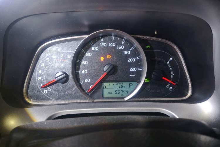 Used Toyota RAV4 2016 2.0L CVT Two-Wheel Drive Fashion Edition China V Standard Instrument Cluster