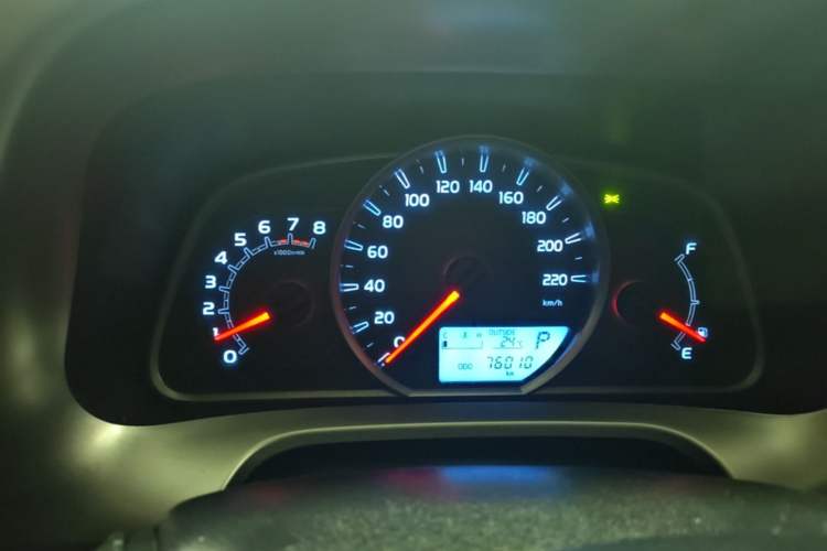 Used Toyota RAV4 2016 2.0L CVT Two-Wheel Drive Fashion Edition China V Standard Instrument Cluster