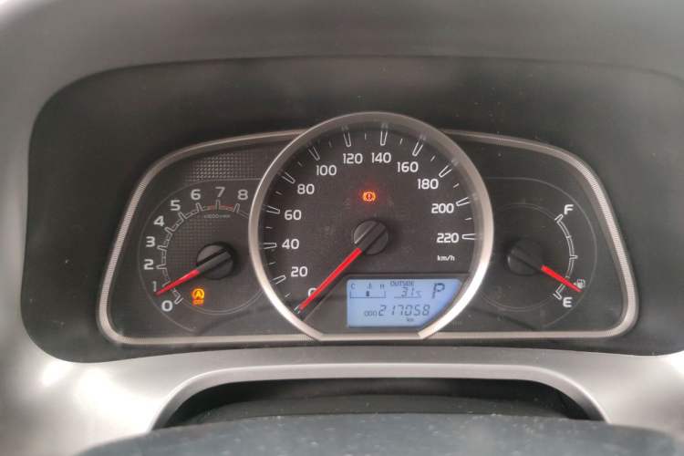 Used Toyota RAV4 2016 2.0L CVT Two-Wheel Drive Fashion Edition China V Standard Instrument Cluster