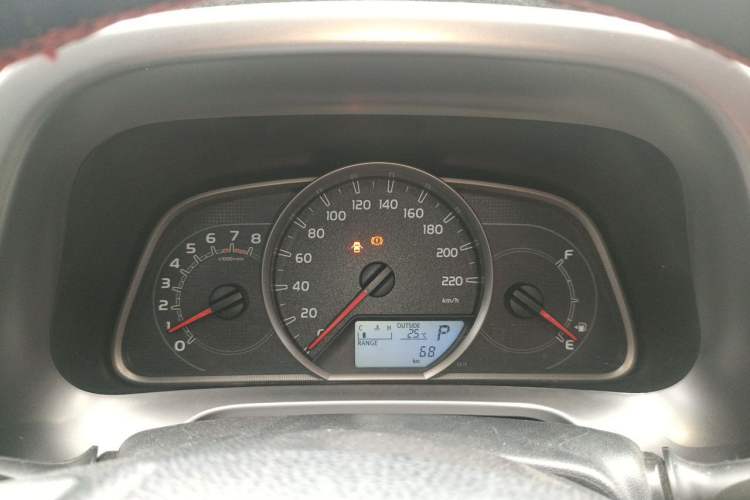 Used Toyota RAV4 2016 2.0L CVT Two-Wheel Drive Fashion Edition China V Standard Instrument Cluster