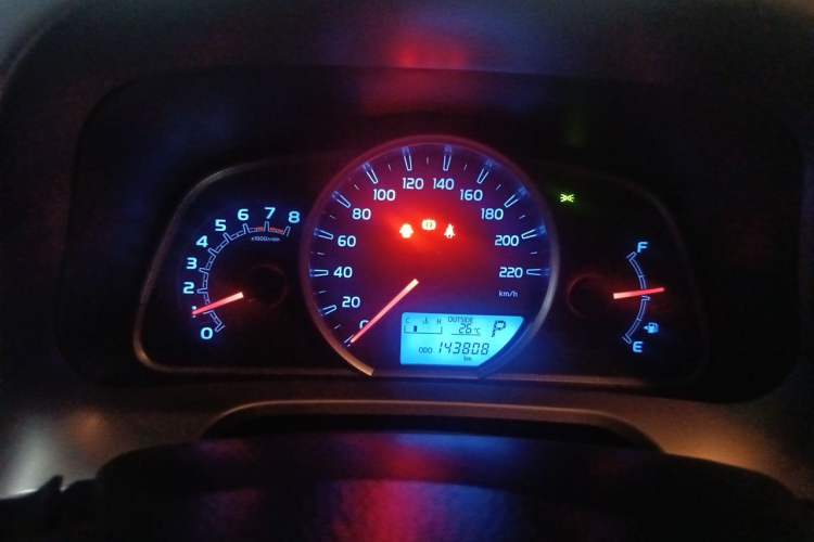 Used Toyota RAV4 2016 2.0L CVT Two-Wheel Drive Urban Edition China V Standard Instrument Cluster