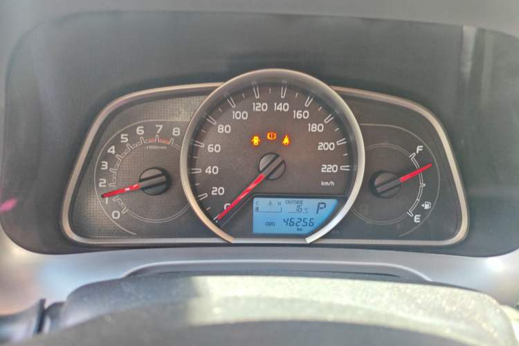 Used Toyota RAV4 2016 2.0L CVT Two-Wheel Drive Fashion Edition China V Standard Instrument Cluster