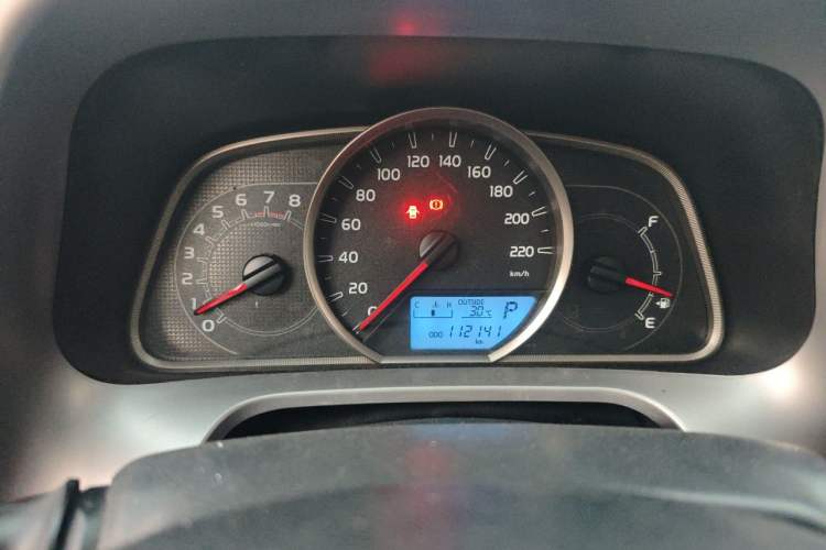 Used Toyota RAV4 2016 2.0L CVT Two-Wheel Drive Fashion Edition China V Standard Instrument Cluster
