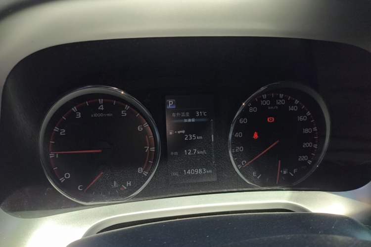 Used Toyota RAV4 2016 2.5L Automatic 4x4 Elite Edition Instrument Cluster
