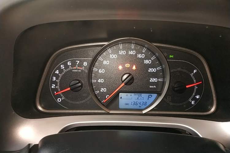 Used Toyota RAV4 2016 2.0L CVT Two-Wheel Drive Fashion Edition China V Standard Instrument Cluster