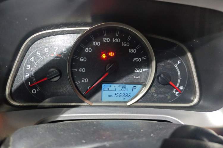Used Toyota RAV4 2016 2.0L CVT Two-Wheel Drive Fashion Edition China V Standard Instrument Cluster