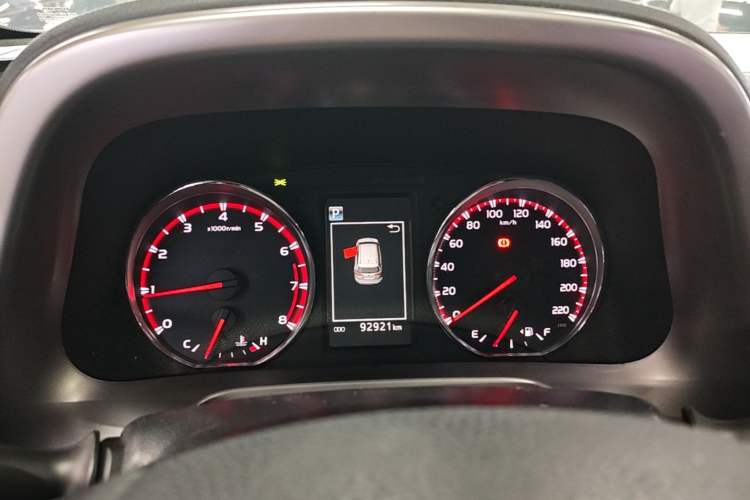 Used Toyota RAV4 2016 2.0L CVT Two-Wheel Drive Smart Edition China V Standard Instrument Cluster