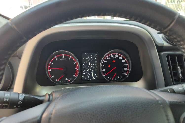 Used Toyota RAV4 2016 2.0L CVT 4x4 New Edition China V Standard Instrument Cluster