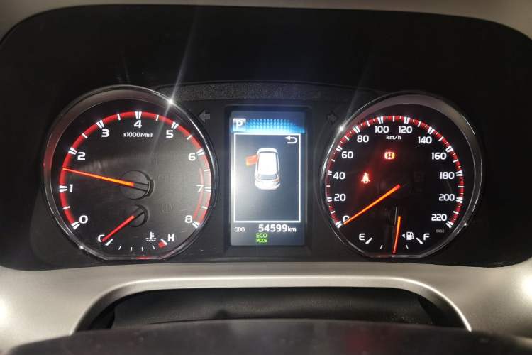 Used Toyota RAV4 2016 2.5L Automatic 4x4 Elite Edition Instrument Cluster