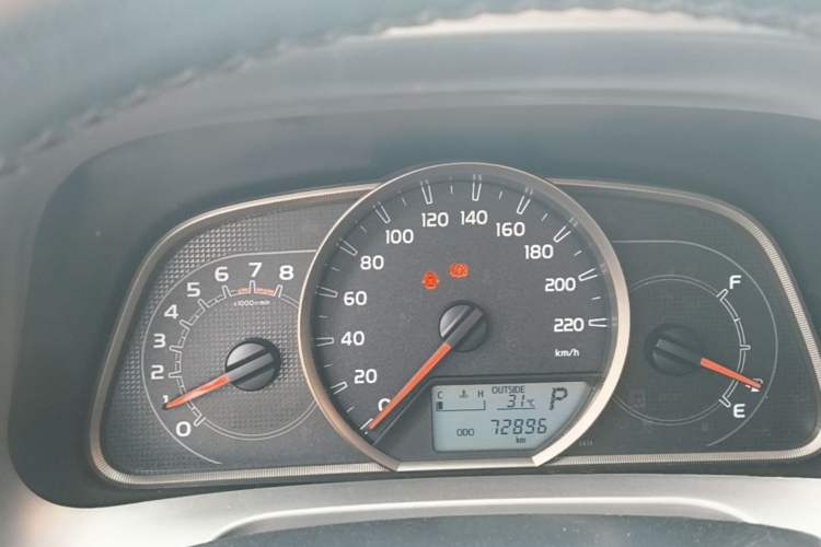 Used Toyota RAV4 2016 2.0L CVT Two-Wheel Drive Urban Edition China V Standard Instrument Cluster