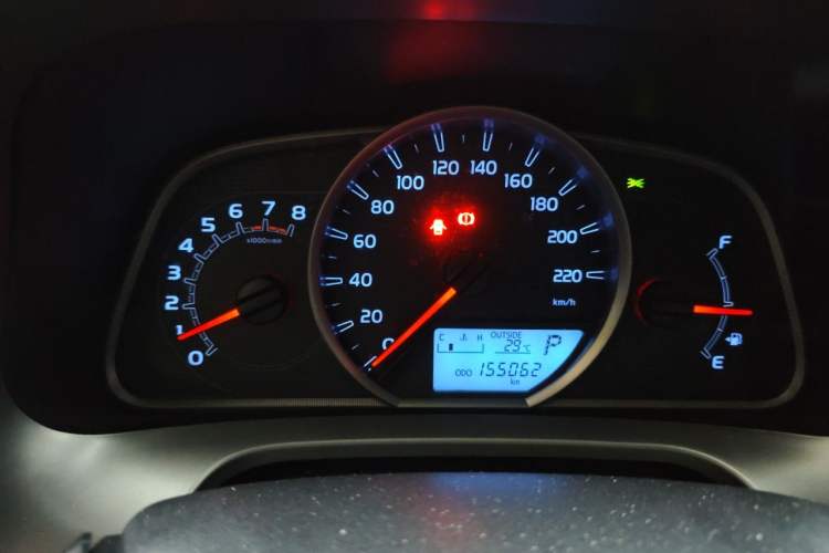 Used Toyota RAV4 2016 2.0L CVT Two-Wheel Drive Fashion Edition China V Standard Instrument Cluster