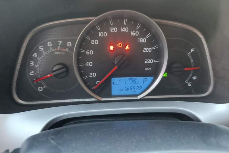 Used Toyota RAV4 2016 2.0L CVT Two-Wheel Drive Fashion Edition China V Standard Instrument Cluster