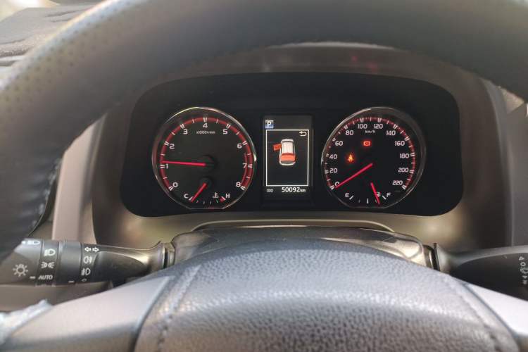 Used Toyota RAV4 2016 2.0L CVT Two-Wheel Drive Smart Edition China V Standard Instrument Cluster