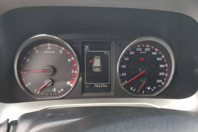 Used Toyota RAV4 2016 2.0L CVT Two-Wheel Drive Smart Edition China V Standard Instrument Cluster
