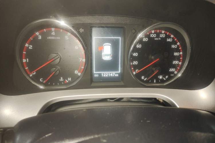 Used Toyota RAV4 2016 2.5L Automatic 4x4 Elite Edition Instrument Cluster