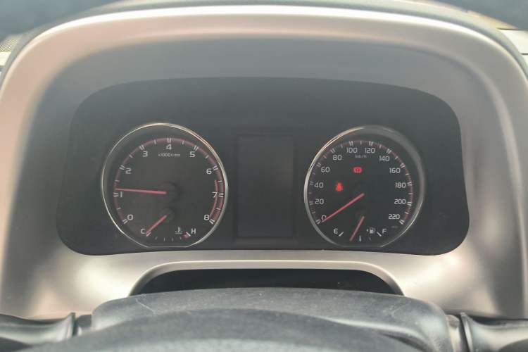 Used Toyota RAV4 2016 2.0L CVT Two-Wheel Drive Smart Edition China V Standard Instrument Cluster