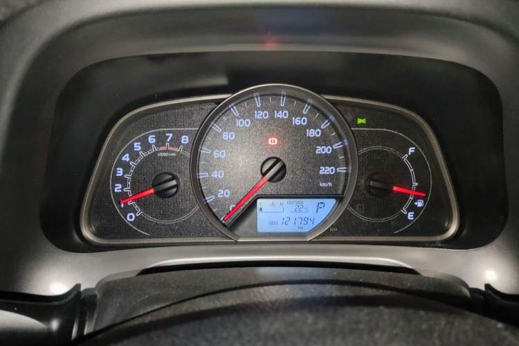 Used Toyota RAV4 2016 2.0L CVT Two-Wheel Drive Fashion Edition China V Standard Instrument Cluster