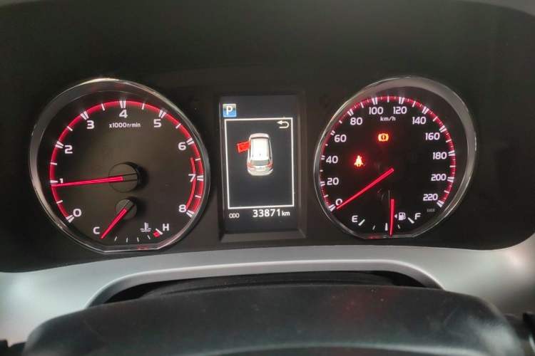 Used Toyota RAV4 2016 2.0L CVT Two-Wheel Drive Smart Edition China V Standard Instrument Cluster