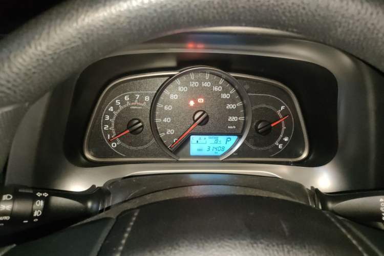 Used Toyota RAV4 2016 2.0L CVT Two-Wheel Drive Comfort Edition China V Standard Instrument Cluster