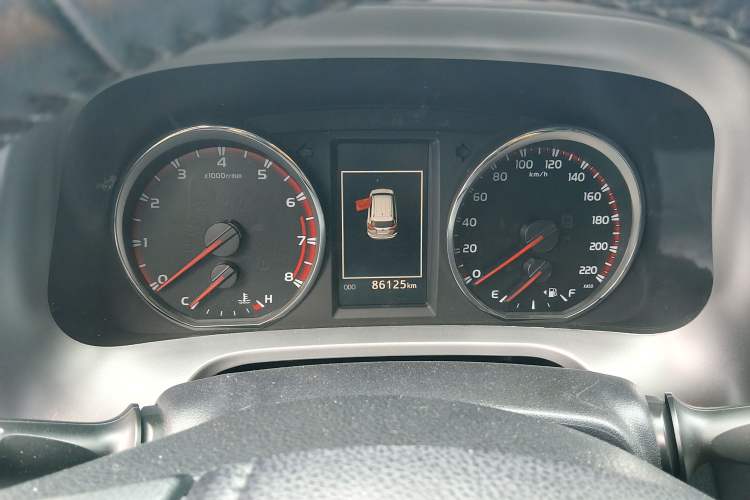 Used Toyota RAV4 2016 2.0L CVT Two-Wheel Drive Smart Edition China V Standard Instrument Cluster