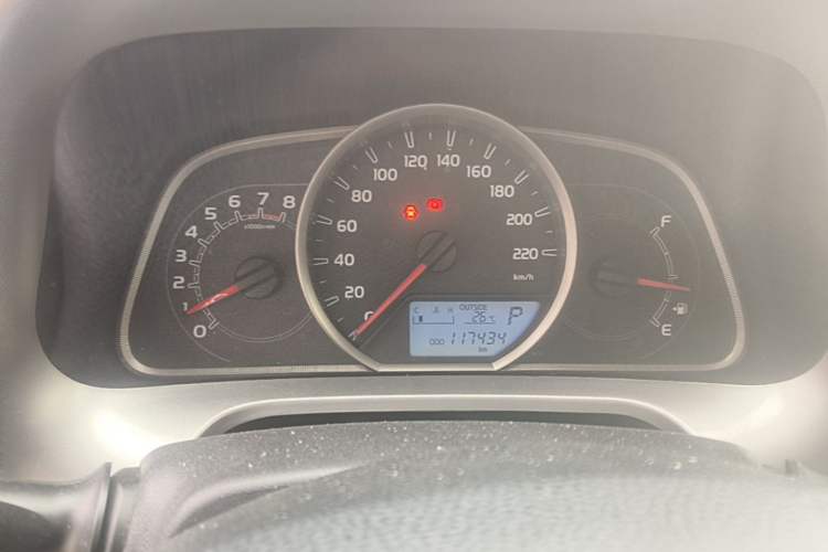 Used Toyota RAV4 2016 2.0L CVT Two-Wheel Drive Urban Edition China V Standard Instrument Cluster