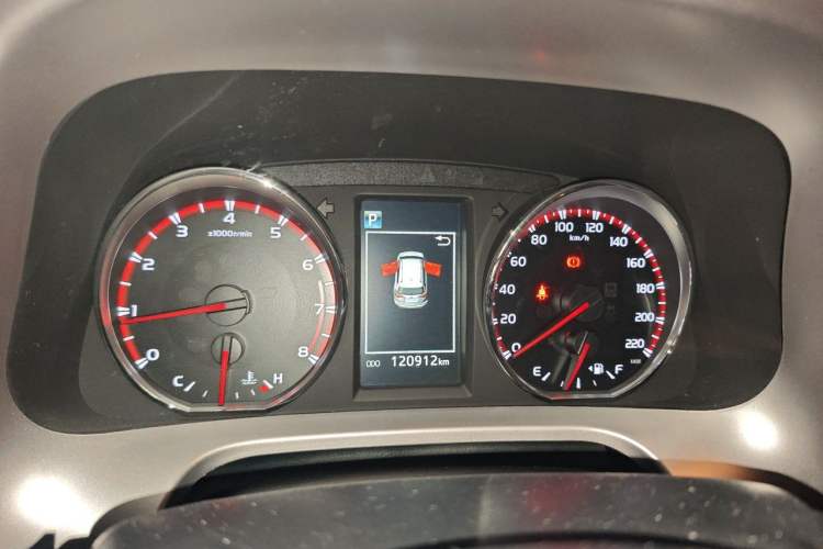 Used Toyota RAV4 2016 2.0L CVT Two-Wheel Drive Smart Edition China V Standard Instrument Cluster