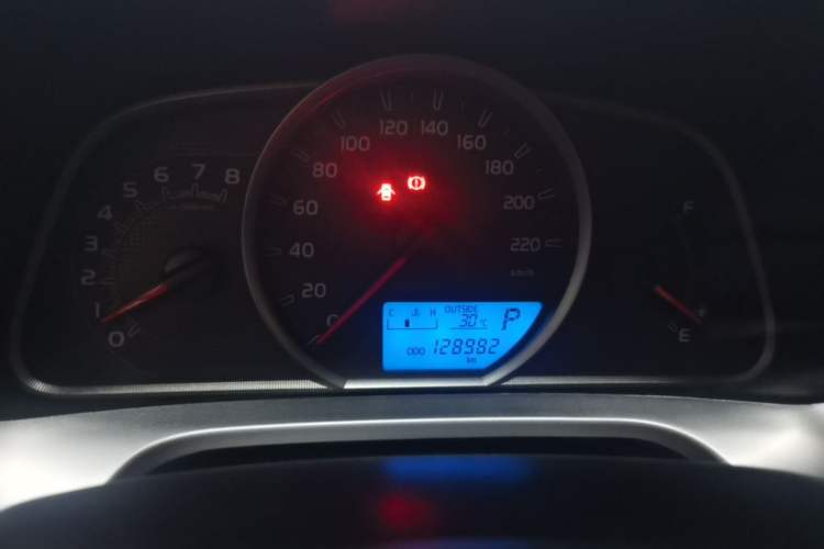 Used Toyota RAV4 2016 2.0L CVT Two-Wheel Drive Urban Edition China V Standard Instrument Cluster