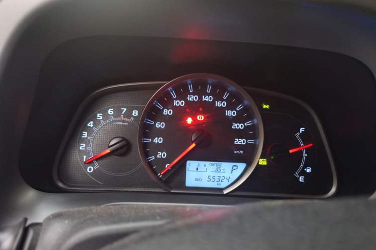 Used Toyota RAV4 2016 2.0L CVT Two-Wheel Drive Comfort Edition China V Standard Instrument Cluster
