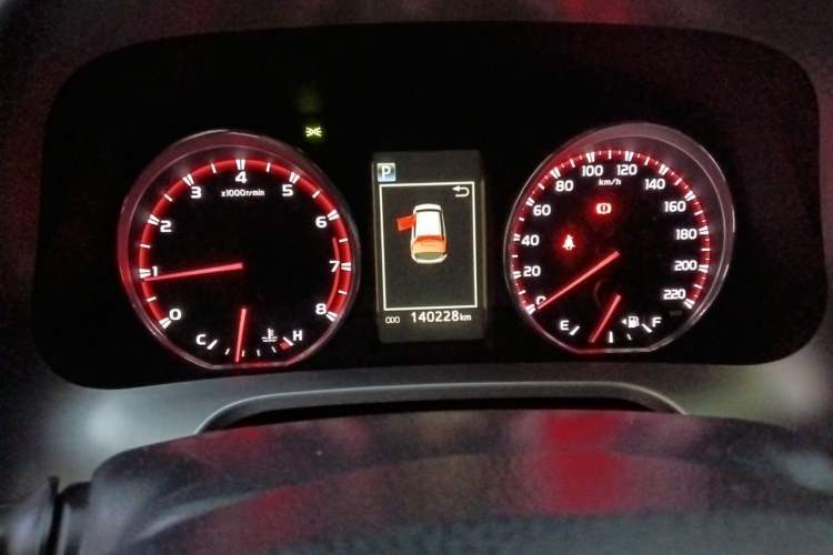 Used Toyota RAV4 2016 2.5L Automatic 4x4 Elite Edition Instrument Cluster