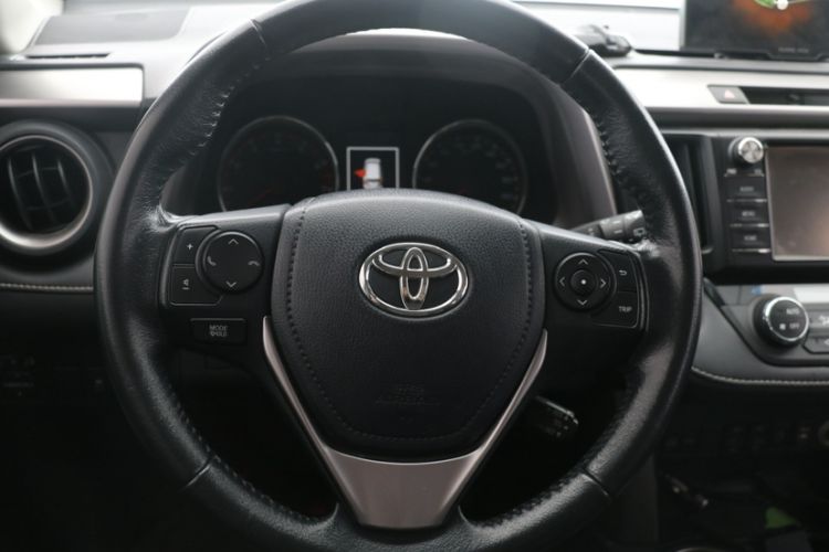 Used Toyota RAV4 2016 2.0L CVT Two-Wheel Drive Smart Edition China V Standard Interior 2