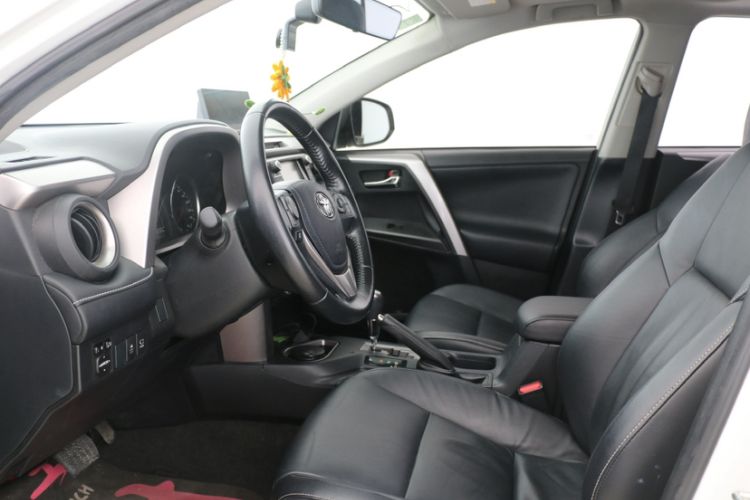 Used Toyota RAV4 2016 2.0L CVT Two-Wheel Drive Smart Edition China V Standard Interior 4