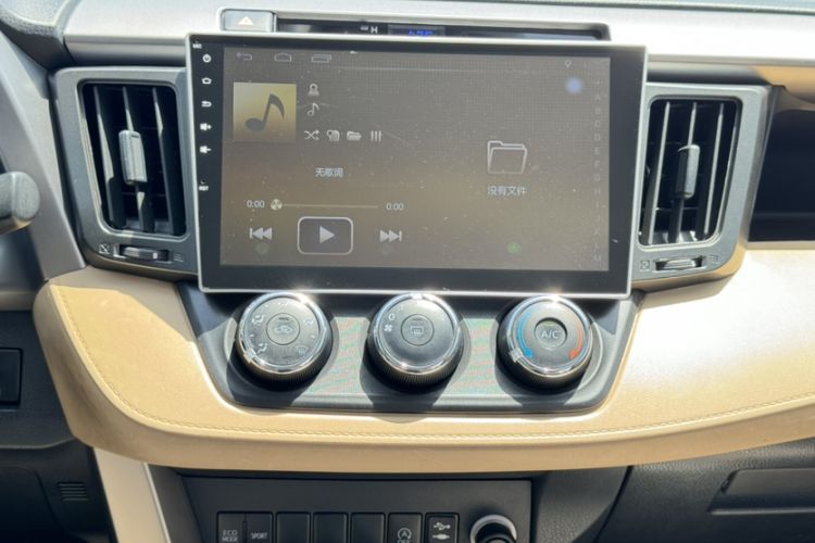 Used Toyota RAV4 2016 2.0L CVT Two-Wheel Drive Urban Edition China V Standard Interior 5