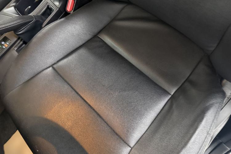 Used Toyota RAV4 2016 2.0L CVT Two-Wheel Drive Fashion Edition China V Standard Interior 6