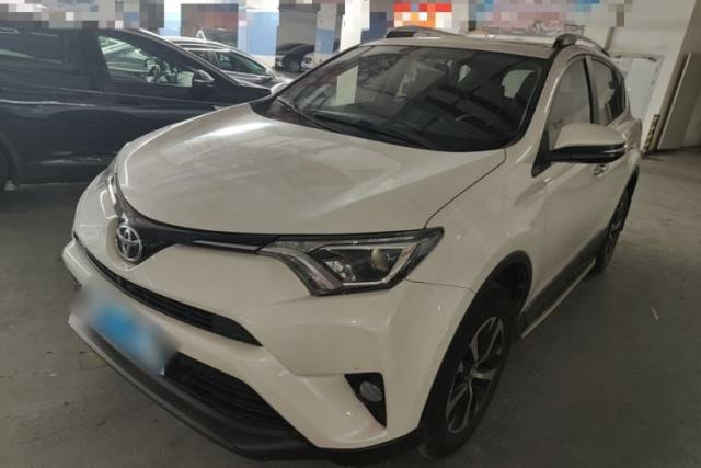 Used Toyota RAV4 2016 2.0L CVT Two-Wheel Drive Fashion Edition China V Standard